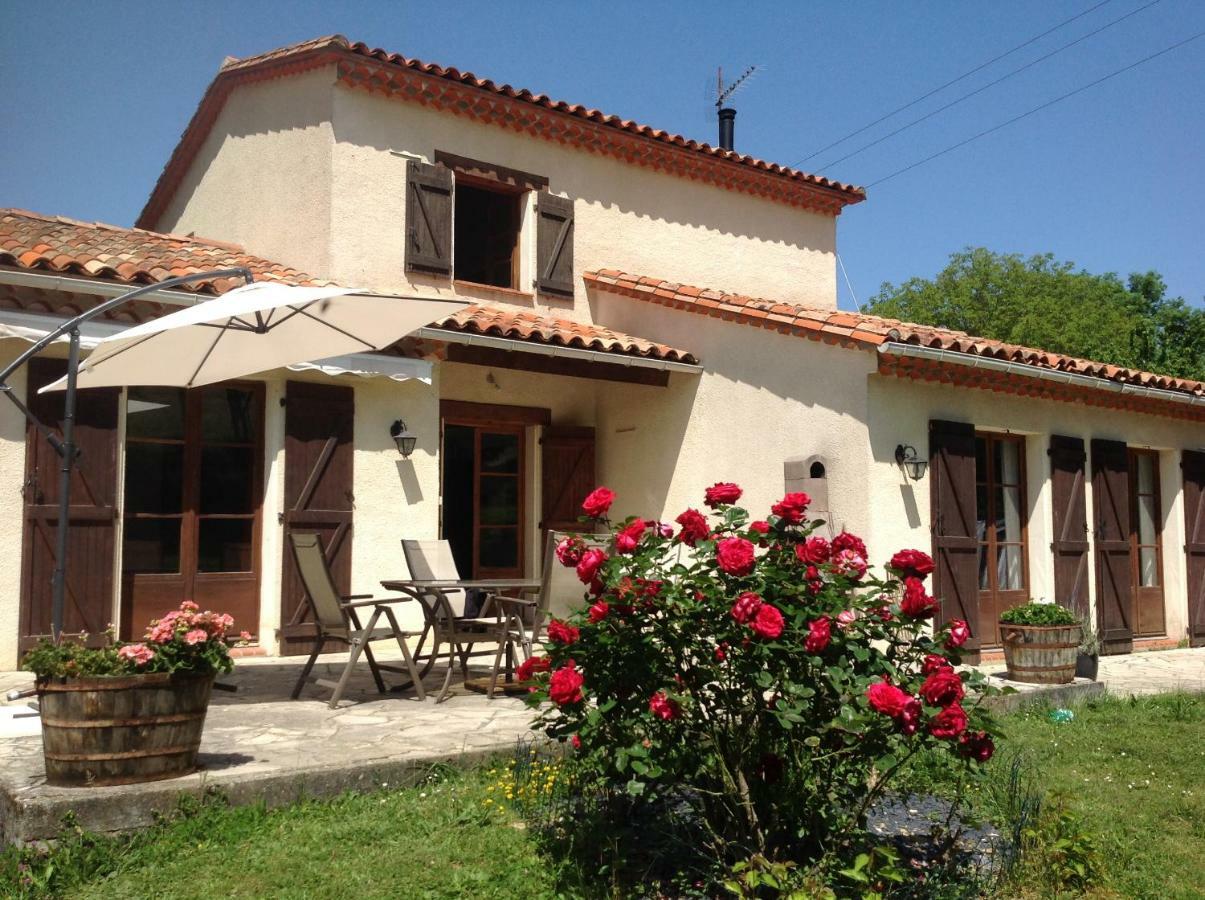 Bed and Breakfast Chez Irene Saint-Quentin-la-Tour Exterior foto